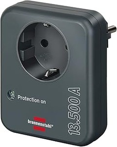 ¿Cuál es el precio promedio de un buen protector contra sobretensiones?